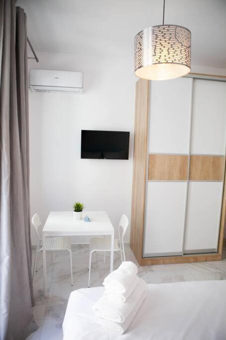 The Perfect Romantic Studio أثينا المظهر الخارجي الصورة